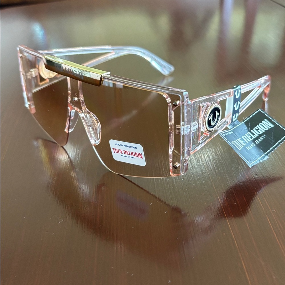 True Religion 100% UV protection,Flat top frame,Goldtone lens/arms TR logo arms